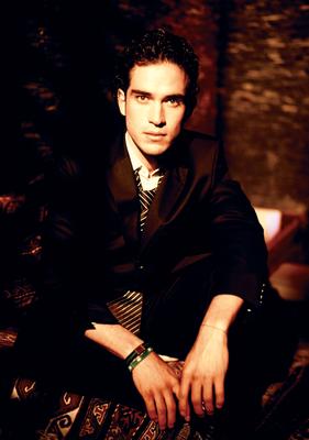 VIDEOS DE LA CANCION TRAS DE MI DE RBD videos de la cancion tras de mi de rbd:
